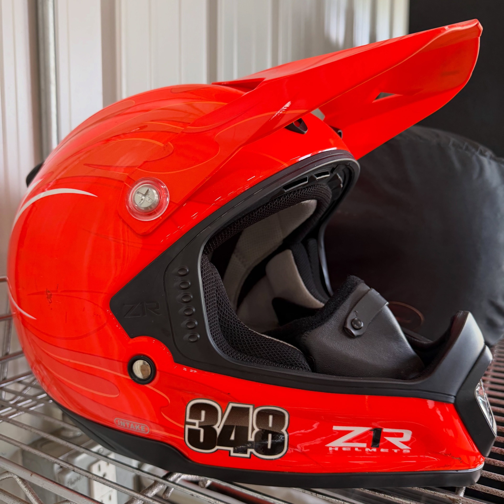 Z1R powersports helmet
